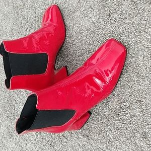 Lintervalle Patent leather ankle boots